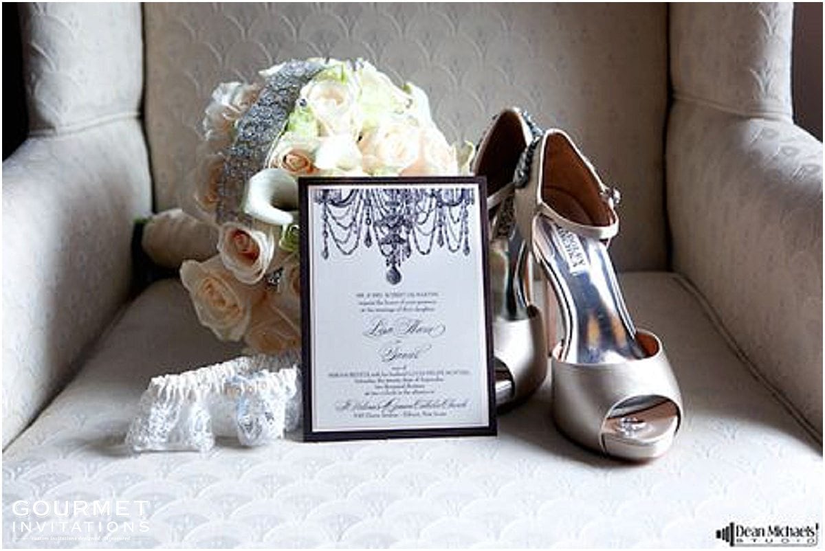 Gourmet-Invitations-chandelier-wedding-invitations_0004